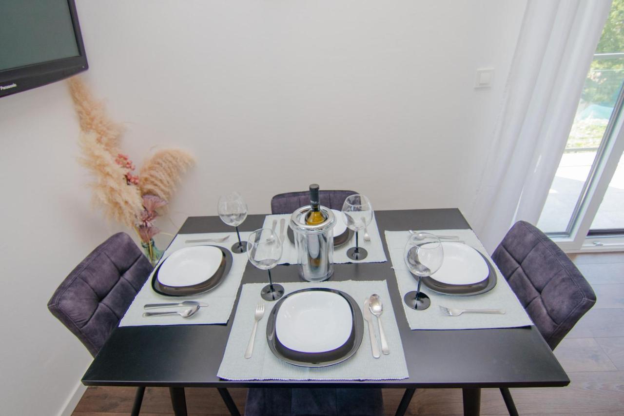 Apartments Aki Malinska Extérieur photo